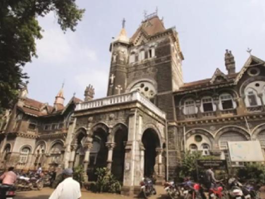 <p>&lsquo;लाल डायरी&rsquo;चा स्फोट : सीपीआर प्रशासनावर भ्रष्टाचाराचे सावट, दोन शल्यचिकित्सक निलंबित</p>
