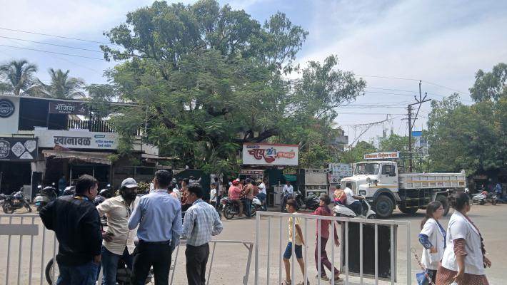 <p>कोल्हापूर महापालिकेची अतिक्रमण कारवाई फक्त दिखावा? अतिक्रमण विभागाला "दबंग" अधिकाऱ्याची गरज</p>
