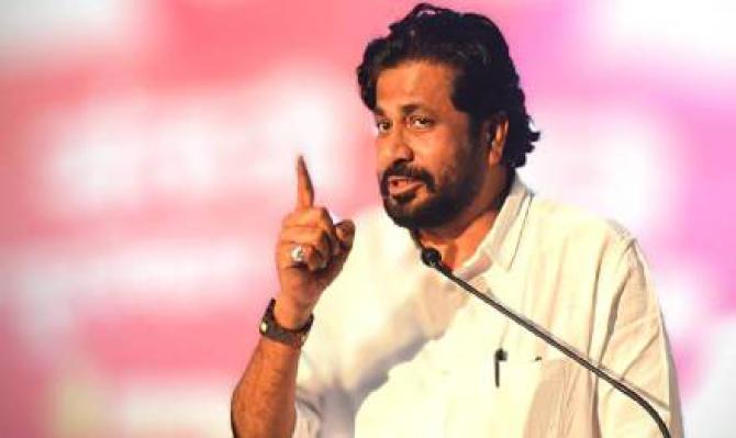 <p>...तोपर्यंत हे आंदोलन संपणार नाही : बच्चू कडूंचा राज्य सरकारला इशारा </p>
