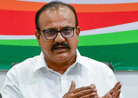 <p>अखेर बारामतीची पोटनिवडणूक बिनविरोधावर शिक्कामोर्तब..!</p>

<p>&nbsp;</p>
