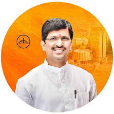<p>खरा आमदार गायब... पुतण्या झाला 'प्रतिआमदार'...</p>

