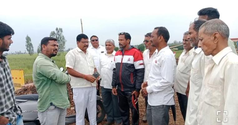 <p>कोल्हापूर – गगनबावडा रस्त्याच्या रुंदीकरणामुळे शेतकऱ्यांची अडचण, रस्ते न केल्यास उपोषणाचा इशारा</p>
