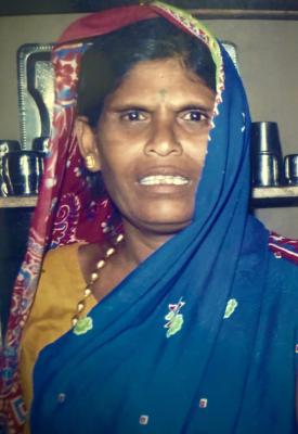 <p>साजणी गावातील 50 वर्षीय साताबाई कांबळे बेपत्ता</p>
