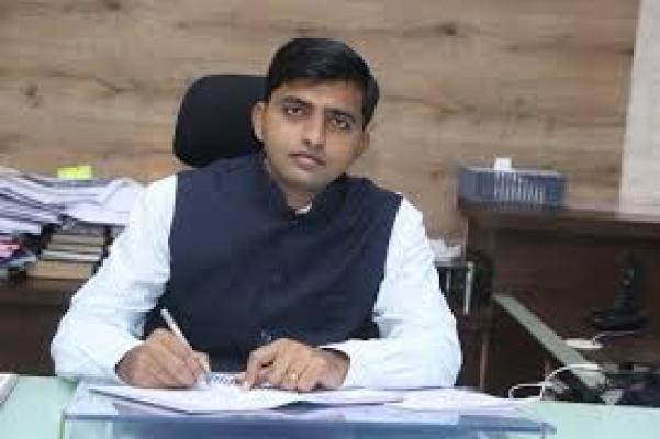 <p>जिल्ह्यातील पंचायत समिती सभापती पदाच्या आरक्षण सोडती नव्यानं घेण्यात येणार......</p>
