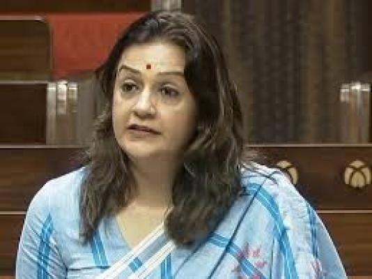 <p>“BCCI आणि केंद्र सरकारने अफगाणिस्तानकडून राष्ट्रप्रेमाचे धडे घ्यावेत.” - खासदार प्रियांका चतुर्वेदी</p>
