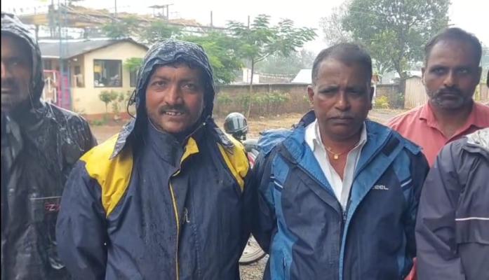 <p>दौलत-अथर्व कारखान्यातील कामगार वाद तीव्र; शेतकऱ्यांचा आत्महत्येचा इशारा</p>
