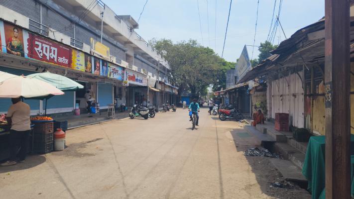 <p>पंचगंगा प्रदूषणाविरोधात शिरोळ तालुका बंद; १२ गावांचा कडकडीत निषेध</p>
