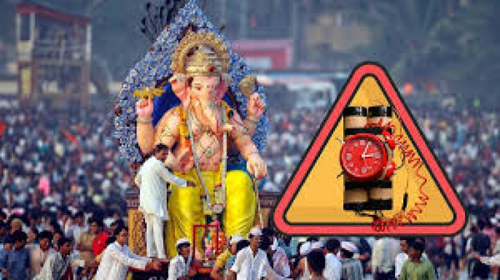 <p>मुंबईची सुरक्षा वाढवली... 'मानवी बॉम्ब' ठेवल्याची धमकी&nbsp;</p>
