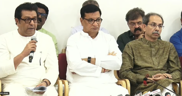 <p>मतदान याद्यांची लपवाछपवी कशासाठी..?</p>
