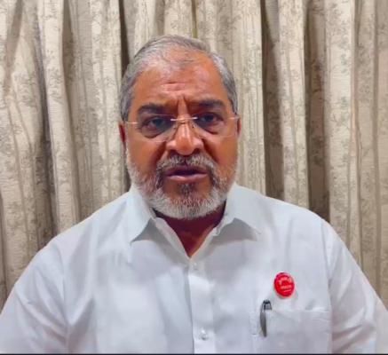 <p>ऊस परिषदेत ठरल्यानुसार दर द्या, अन्यथा आंदोलन करू : स्वाभिमानीचा दालमिया प्रशासनाला इशारा</p>
