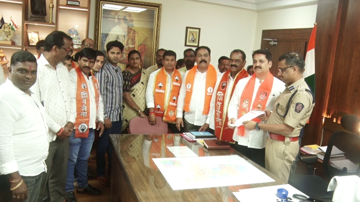 <p>फुलेवाडी रिंग रोड परिसरात नवीन पोलीस चौकी स्थापन करा : ठाकरे गटाची मागणी</p>
