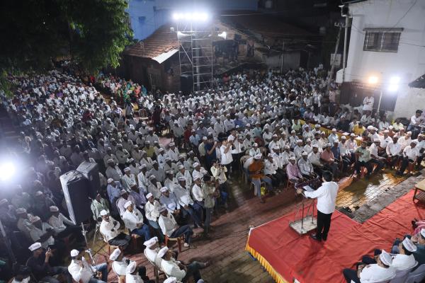 <p>मुख्यमंत्र्यांनी एका व्यासपीठावर यावे; शक्तीपीठ महामार्गाची गरज पटवून द्यावी&rsquo;- शेतकरी मेळाव्यात आमदार सतेज पाटील यांचे खुले आव्हान</p>
