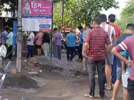 <p>परवाना, स्वच्छता अन् दर... कोल्हापुरातील मटण विक्रीची चौकशी कधी? आरोग्य विभाग मोहीम हाती घेणार का?</p>
