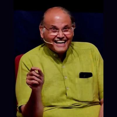 <p>मानसोपचार तज्ज्ञ डॉ. आनंद नाडकर्णी यांनी ६८ व्या वर्षी घेतला अखेरचा श्वास</p>
