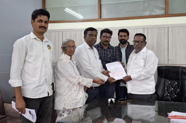 <p>ख्रिस्ती दफनभूमीसाठी जागा निश्चित करा : आपची मागणी  </p>
