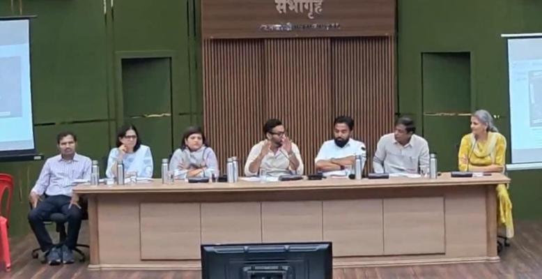 <p>इचलकरंजीतील झोपडपट्ट्यांचे चित्र बदलणार...</p>
