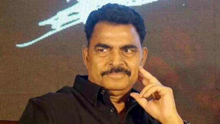 <p>झाडं ही आईबाप आहेत, झाडं तोडली तर त्याला माफी नाही...</p>
