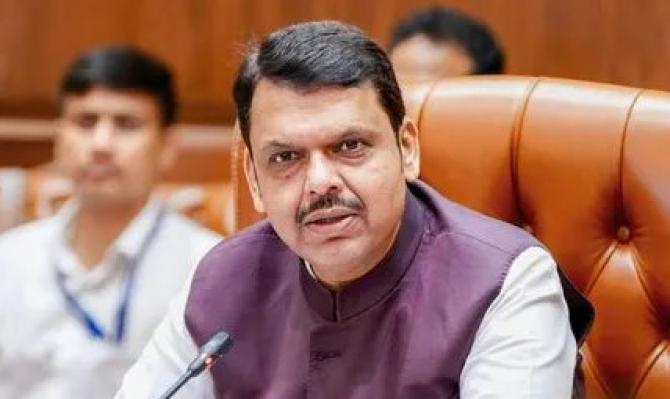 <p>परदेशातील महाराष्ट्रातील नागरिकांनी शांतता, संयम राखावा : मुख्यमंत्र्यांकडून सूचना जारी&nbsp;</p>
