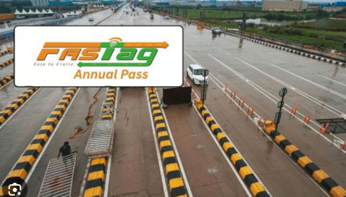 <p>आता एप्रिलपासून फास्ट टॅगचे दर वाढणार...</p>
