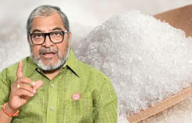 <p>सरकारचा हा निर्णय मूर्खपणाचा : राजू शेट्टी&nbsp;</p>
