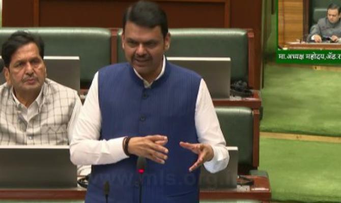 <p>राज्यात समान नागरी कायद्यासाठी समिती स्थापन...मुख्यमंत्र्यांची विधानसभेत माहिती&nbsp;</p>
