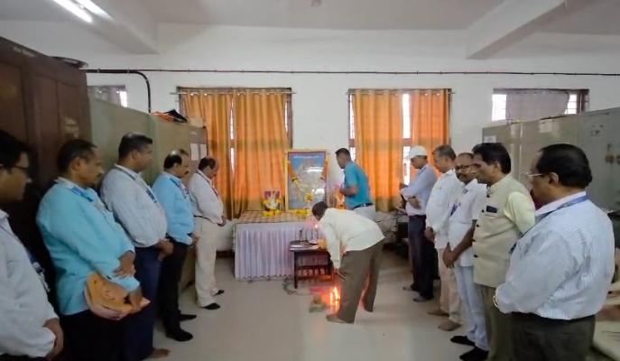 <p>शासकीय तंत्रनिकेतन, कोल्हापूर येथे विश्वकर्मा जयंती उत्साहात साजरी</p>
