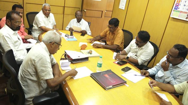 <p>भुदरगड किल्ल्यावर खासदार निलेश लंके राबवणार स्वच्छता मोहीम</p>
