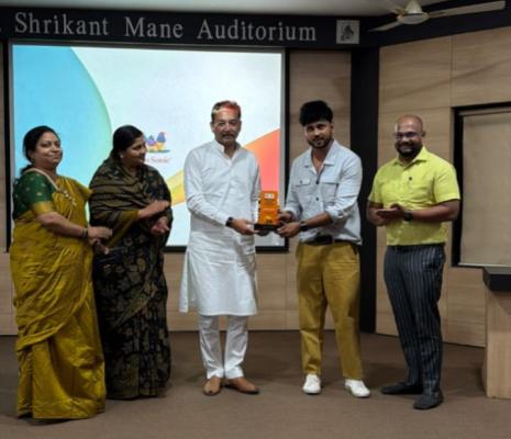 <p>सह्याद्री व्याघ्र राखीव तर्फे &lsquo;सह्याद्री फिल्म फेस्टिव्हल&rsquo;चे यशस्वी आयोजन</p>
