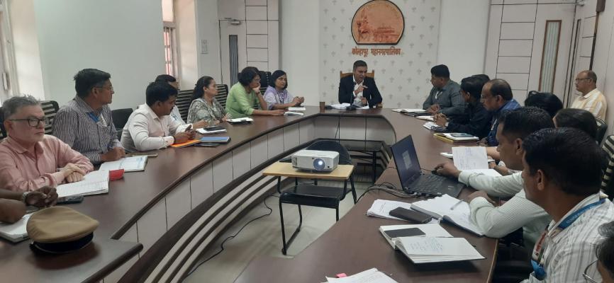 <p>विभागीय कार्यालयांचे विकेंद्रीकरण; पुढील महिनाभरात सक्षम कामकाजाचे नियोजन करा : आयुक्त डॉ. राजेंद्र भारुड</p>
