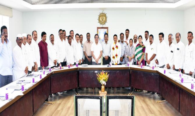 <p>कुंभी साखर कारखान्याच्या उपाध्यक्षपदी सरदार पाटील यांची बिनविरोध निवड</p>
