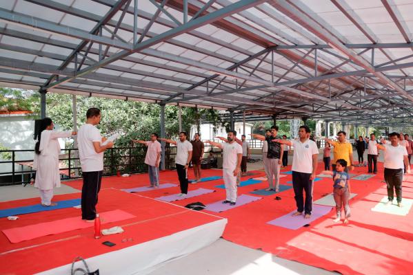 <p>केंद्रीय वस्तू आणि सेवा कर कोल्हापूर आयुक्तालयाच्यावतीने योग दिन उत्साहात...</p>
