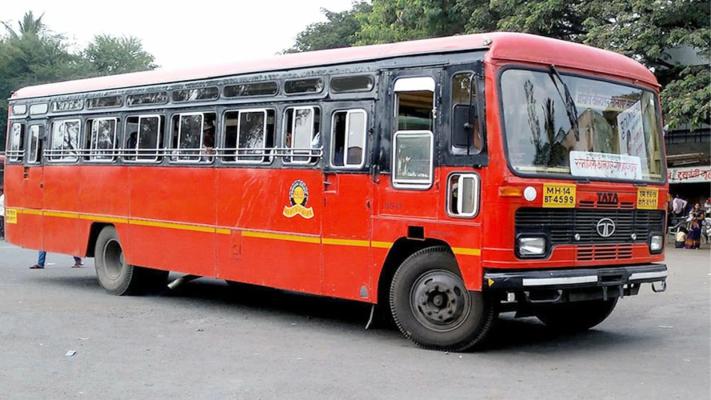 <p>राज्याची &lsquo;ही&rsquo; मराठमोळी लाडकी जोडी &lsquo;लालपरी&rsquo;ची बनली ब्रॅण्ड अॅम्बेसिडर...</p>
