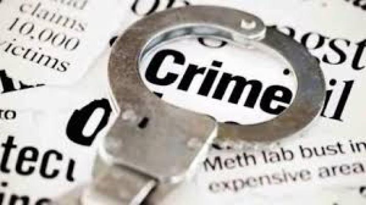 <p>कबनुरात पत्नी आणि दोन मुलांकडून जन्मदात्या पित्याचा खून...</p>
