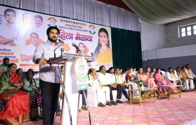 <p>जनतेची ताकद हीच खरी शक्ती : उंचगांवतील मेळाव्यात ऋतुराज पाटील यांचे प्रतिपादन&nbsp;</p>
