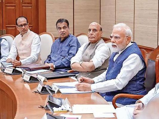 <p>गॅस सिलेंडरच्या तुटवड्यामुळे केंद्र सरकारने घेतला मोठा निर्णय&nbsp;</p>
