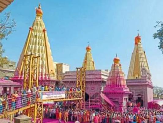 <p>जोतिबाची पाकळणी उत्साहात साजरी...</p>
