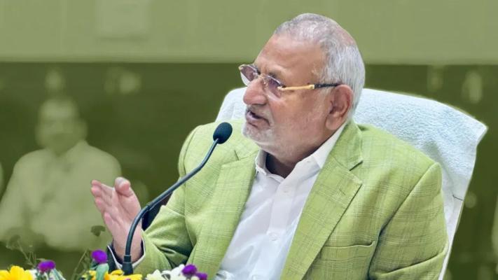 <p>भाजपचे आयुष्य फक्त फोडा फोडीमध्ये चाललंय...</p>
