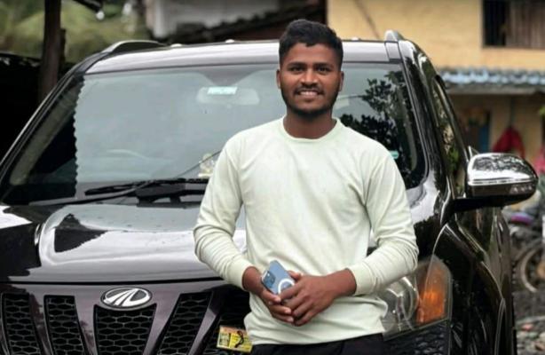 <p> कामाच्या ठिकाणी मोबाईल चोरीचा आळ आला म्हणून..</p>
