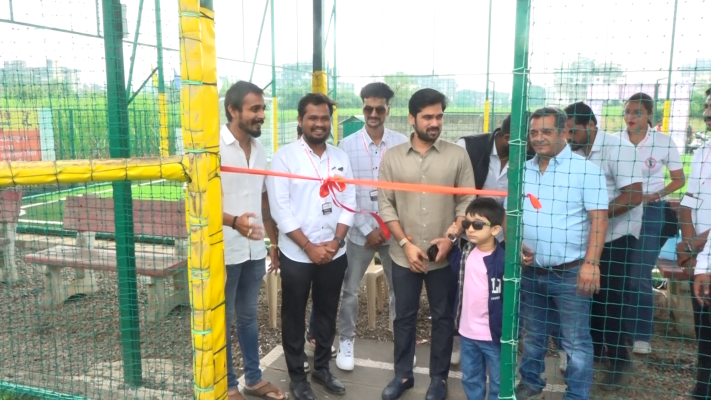 <p>रोट्रॅक्ट क्लब ऑफ कोल्हापूर सेंट्रलच्यावतीने फुटबॉल टूर्नामेंट फूटसाल टू पाईंट झिरो या स्पर्धेचे आयोजन...</p>
