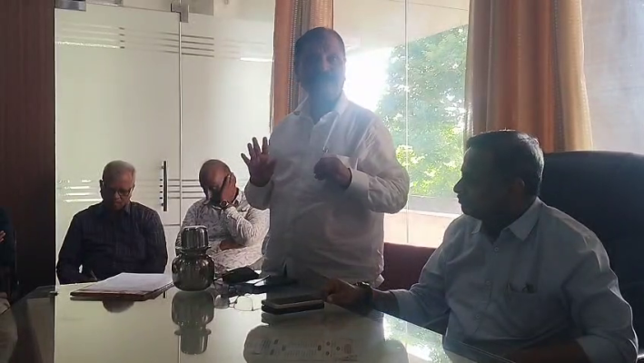 <p>विनाअनुदानित शाळा समन्वय समितीच्या आंदोलनाला कोल्हापूर शैक्षणिक व्यासपीठाचा पाठिंबा</p>
