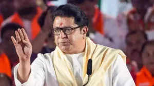 कुंभमेळ्यासाठी कॉन्ट्रॅक्टर गुजरातमधून आणले, महाराष्ट्रात कॉन्ट्रॅक्टर जन्मलेच नाहीत का? : राज ठाकरेंचा सरकारला सवाल