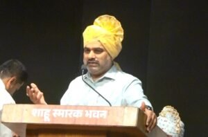 नव्या पिढीला सोशल मिडीयाच्या चक्रव्यूहातून बाहेर काढण्यासाठी शिक्षकांनी पुढाकार घ्यावा : आ. सतेज पाटील