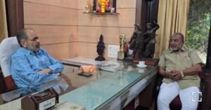 माजी खा. राजू शेट्टींनी वारणा समूहाचे अध्यक्ष आ. विनय कोरे यांची घेतली भेट…