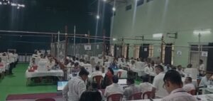गोकुळ निवडणूक : निवडणूक निर्णय अधिकाऱ्यांचा निकालाबाबत महत्वाचा निर्णय…मतदारांच्या चिठ्ठ्यांना अधिकाऱ्यांनी दाखवली केराची टोपली