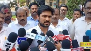 महायुतीने शेतकऱ्यांपेक्षा राजकारणाला जास्त महत्त्व दिलं : ऋतुराज पाटील