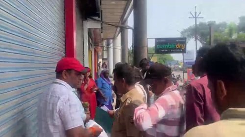 महापालिकेकडून  रंकाळा रोडवरील वॉटर फ्रंट अपार्टमेंटमधील सात व्यावसायिक आस्थापने सील
